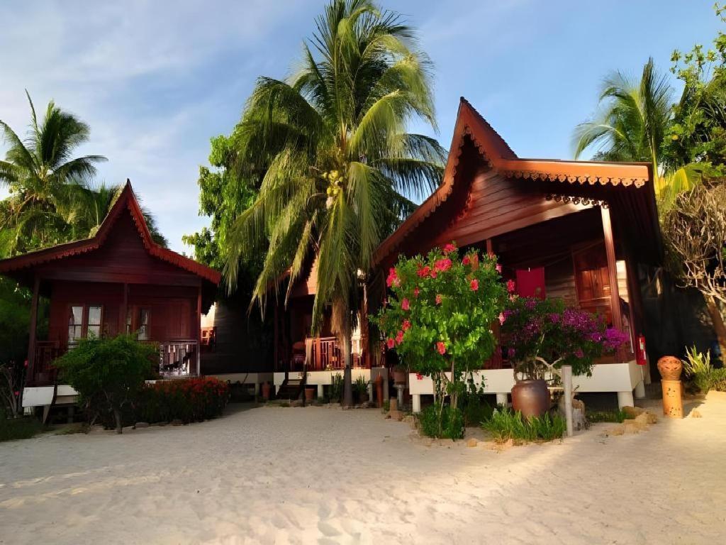 Phangan Rainbow Bungalows Baan Khai Esterno foto